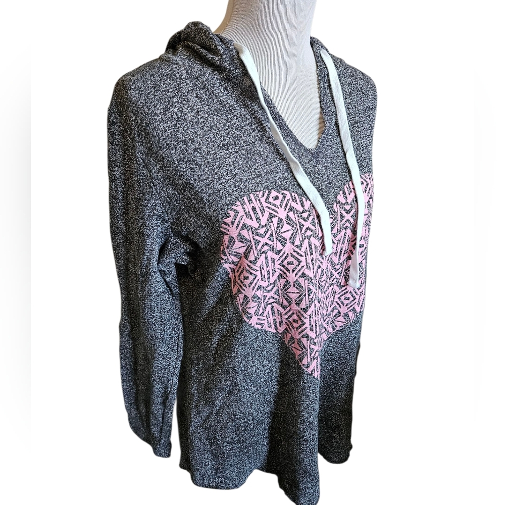 No Boundries Gray and Pink Heart Women's Hoodie Size 2XL.